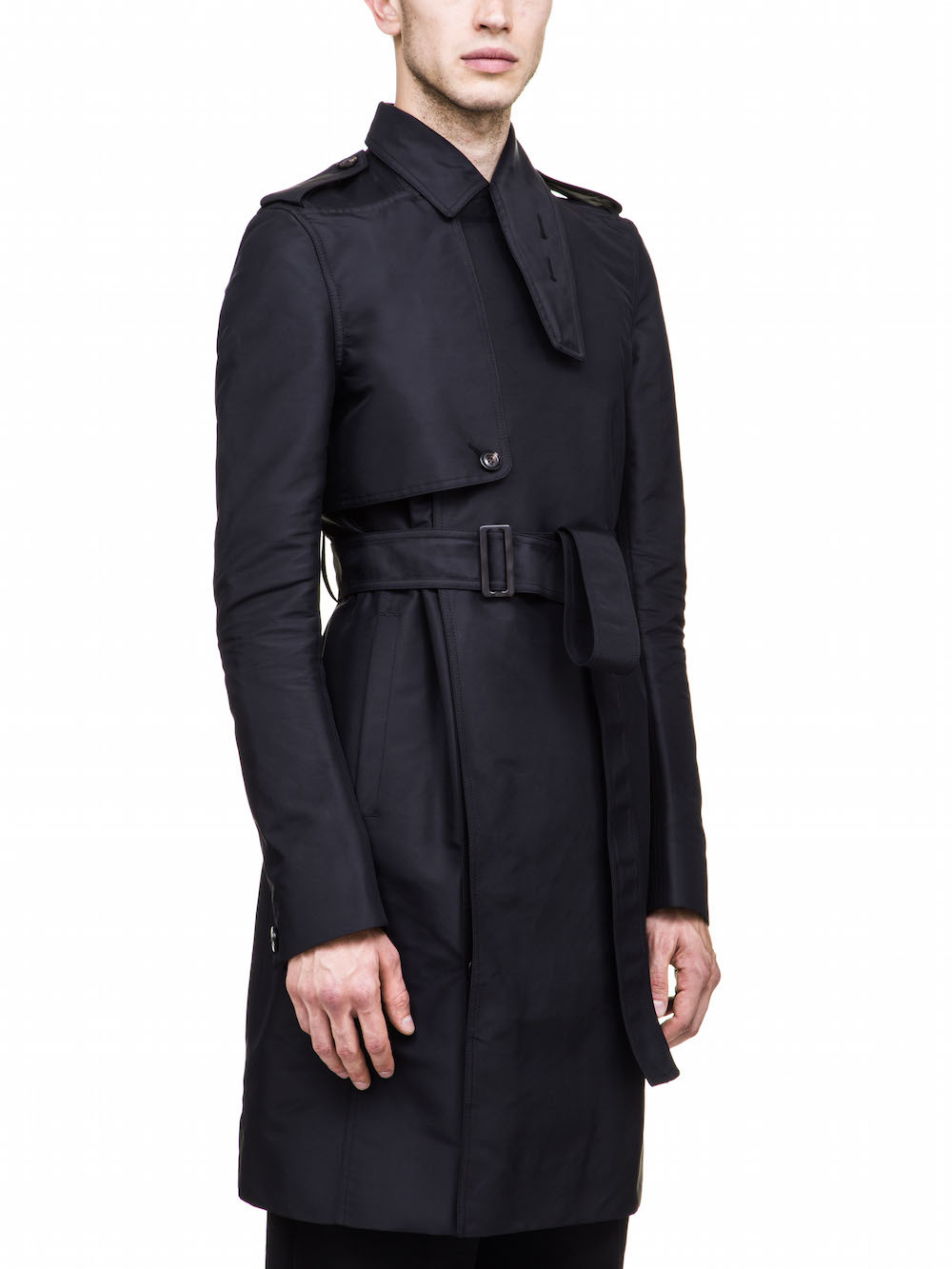 RICK OWENS CARGO TRENCH IN BLACK TECH