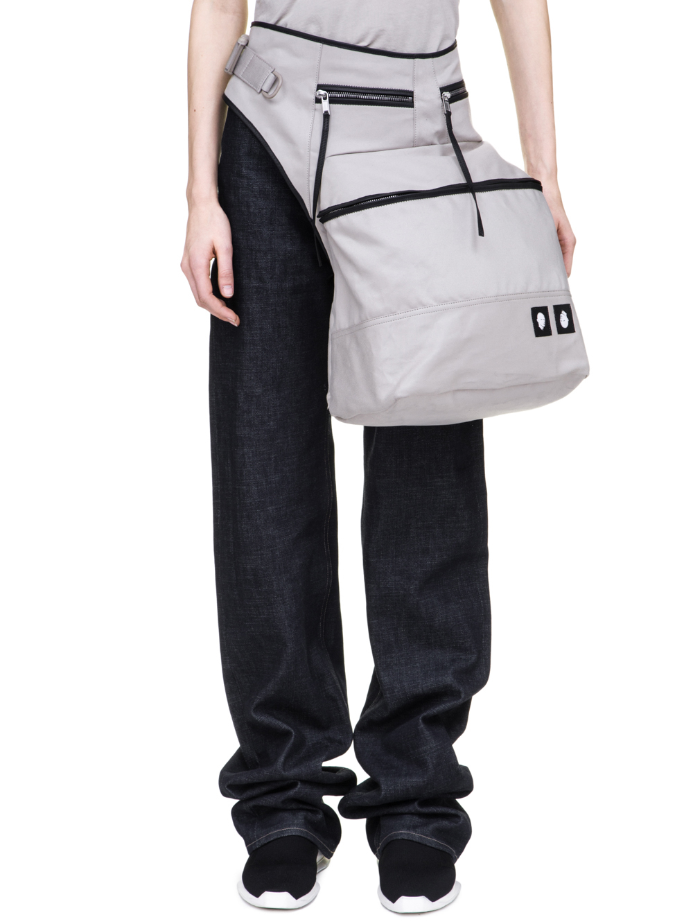 DRKSHDW FW18 SISYPHUS KANGAROO BAG IN PEARL GREY