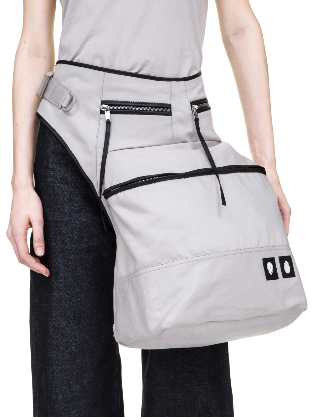 DRKSHDW FW18 SISYPHUS KANGAROO BAG IN PEARL GREY