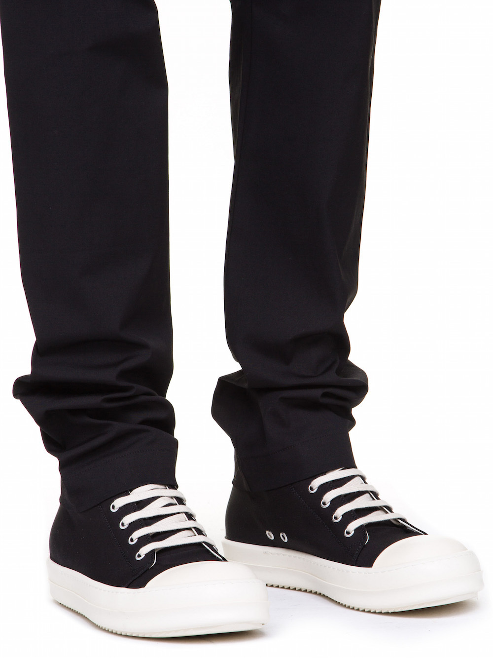 DRKSHDW FW18 SISYPHUS CREATCH CARGO PANTS IN BLACK