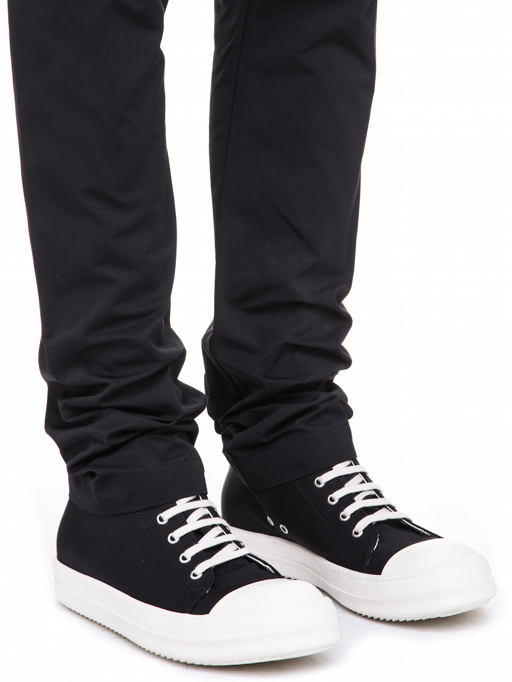 DRKSHDW FW18 SISYPHUS CREATCH CARGO PANTS IN BLACK