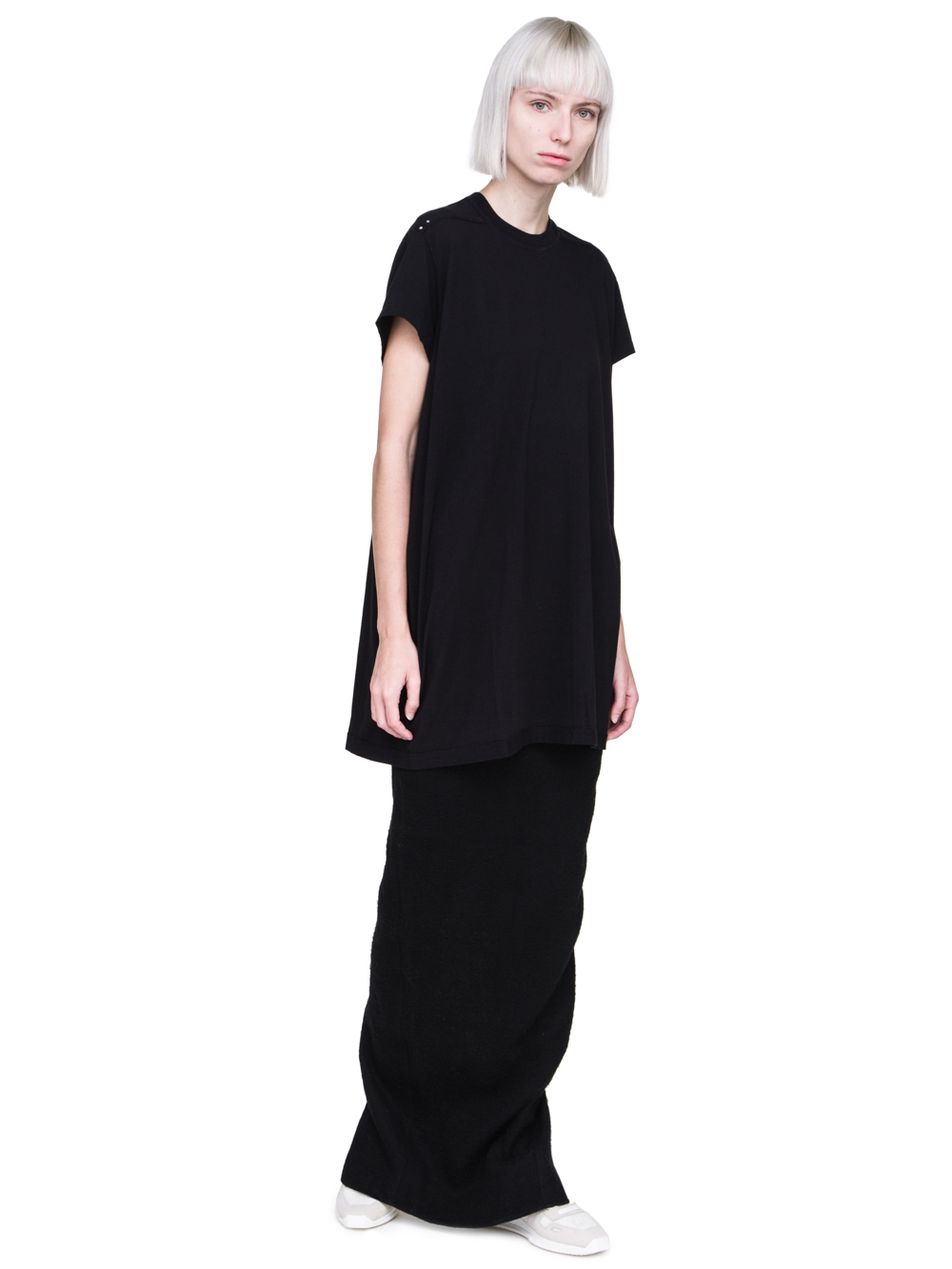 RICK OWENS FW18 SISYPHUS OFF-THE-RUNWAY SHORT-SLEEVE LOOSE RIVET TEE IN BLACK MEDIUMWEIGHT COTTON