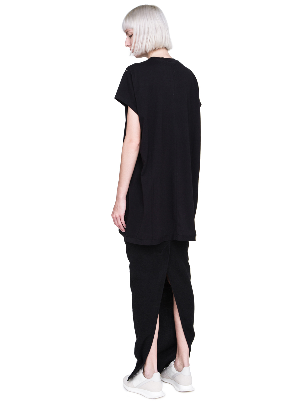 RICK OWENS FW18 SISYPHUS OFF-THE-RUNWAY SHORT-SLEEVE LOOSE RIVET TEE IN BLACK MEDIUMWEIGHT COTTON