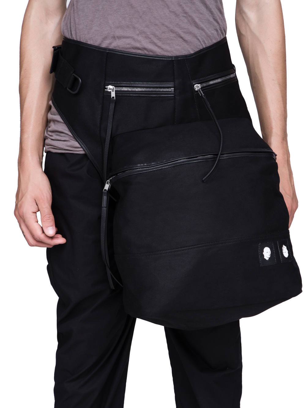 DRKSHDW FW18 SISYPHUS KANGAROO BAG IN BLACK