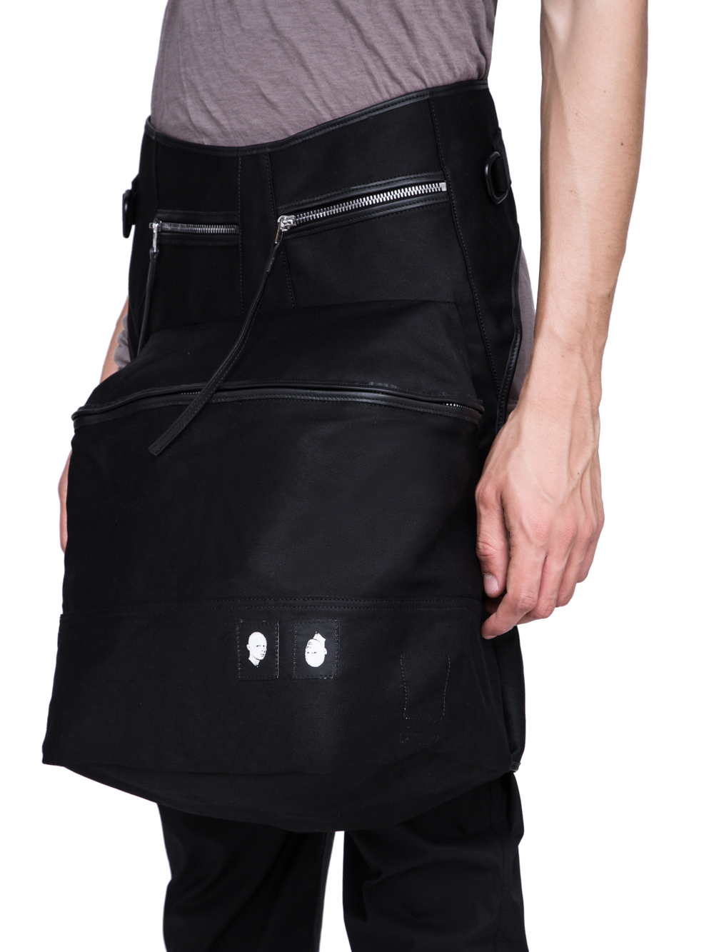 DRKSHDW FW18 SISYPHUS KANGAROO BAG IN BLACK