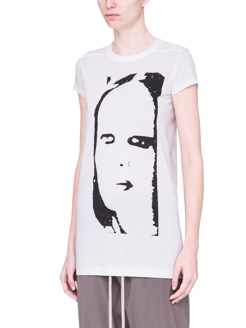 RICK OWENS SS19 BABEL LEVEL SHORTSLEEVE TEE IN WHITE COTTON FEATURES A BLACK OVERSIZED KEMBRA PRINT ON THE FRONT